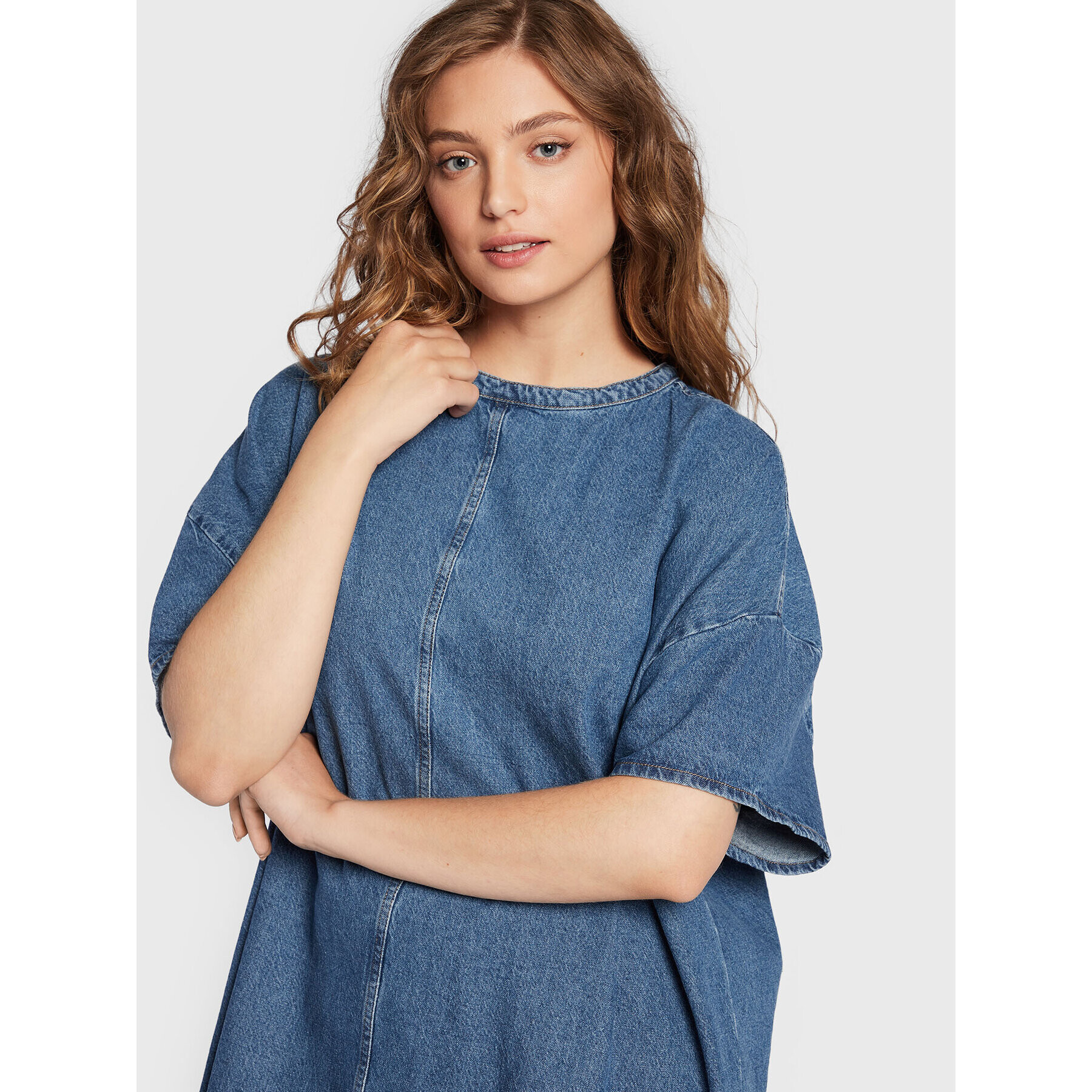 Wrangler Дънкова рокля Denim W9P1LLX8E Син Oversize - Pepit.bg