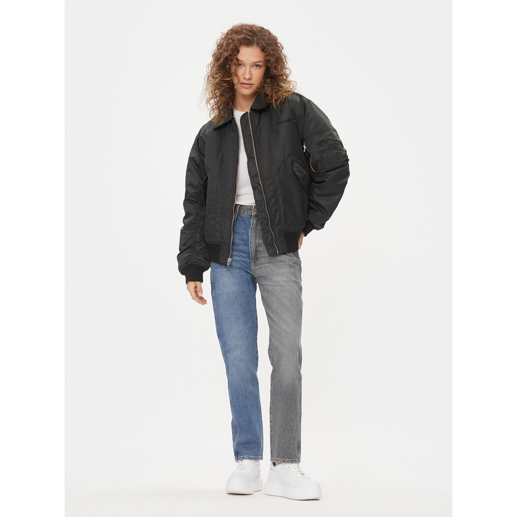 Wrangler Яке бомбър Bomber 112342648 Черен Regular Fit - Pepit.bg