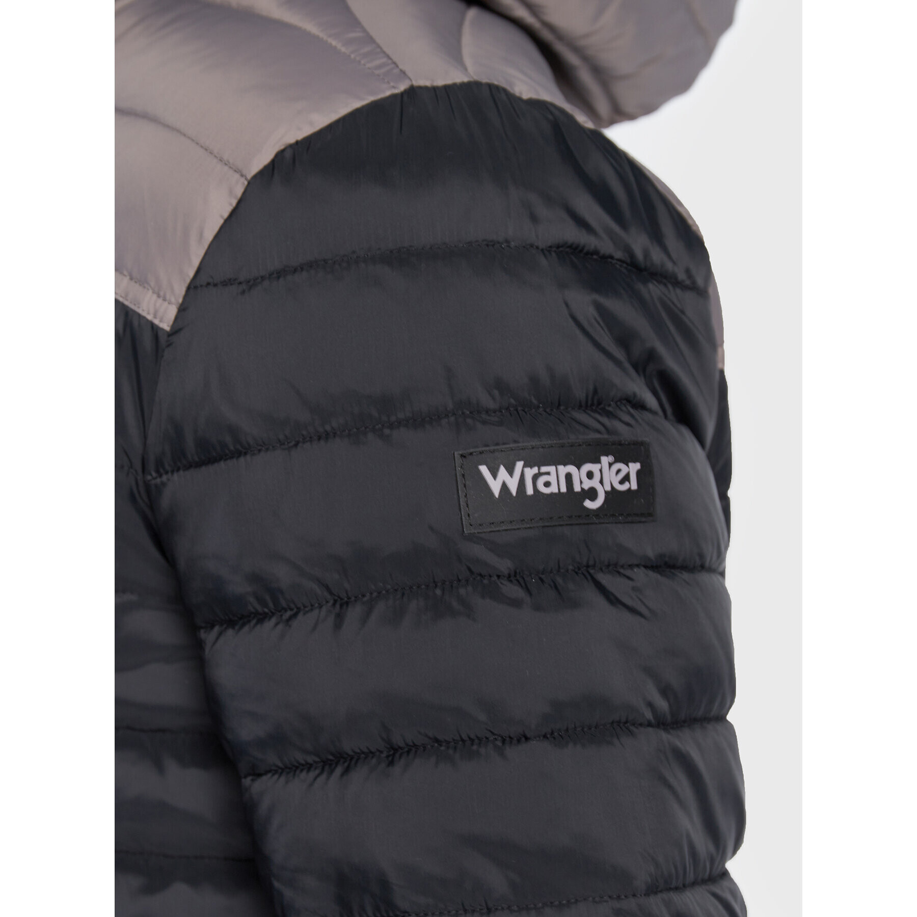 Wrangler Пухено яке W4B1WA100 112319309 Черен Regular Fit - Pepit.bg