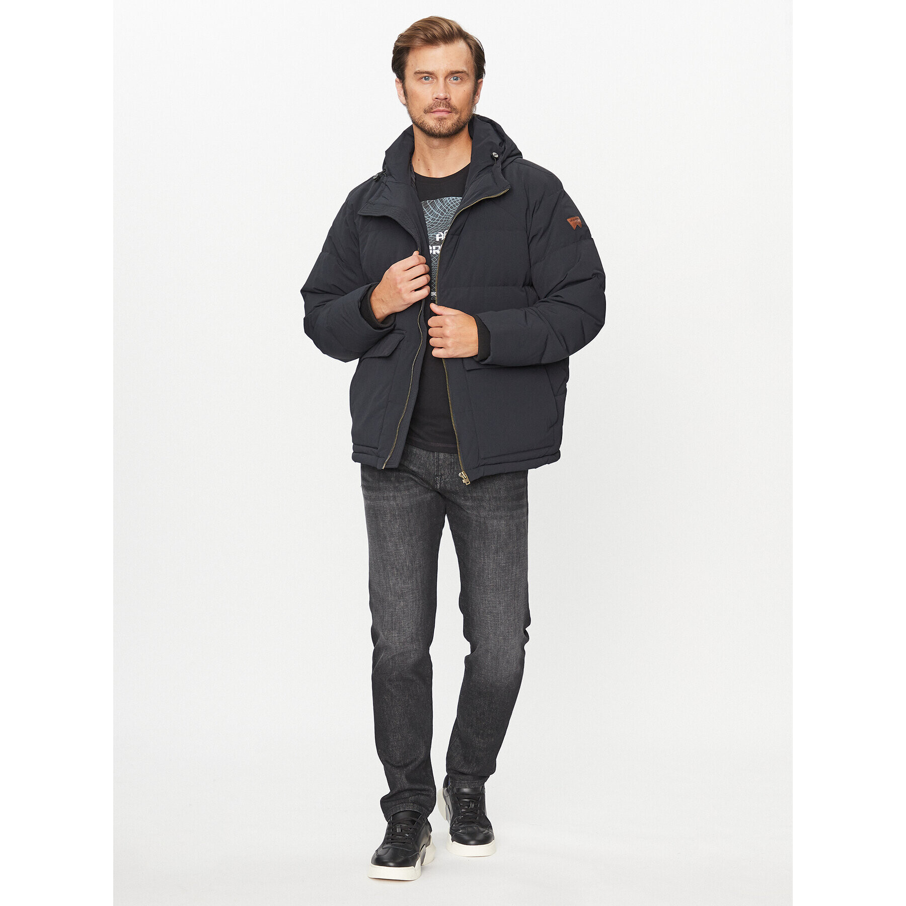 Wrangler Пухено яке 112341014 Черен Oversize - Pepit.bg