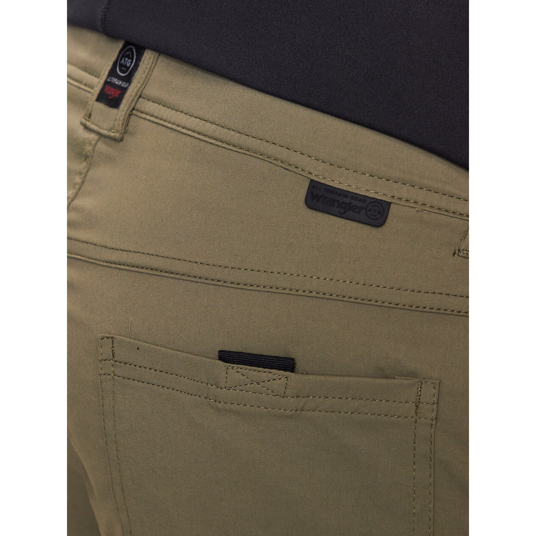 Wrangler Шорти от плат 8Pkt Belted WA1LHIX45 112333345 Зелен Regular Fit - Pepit.bg