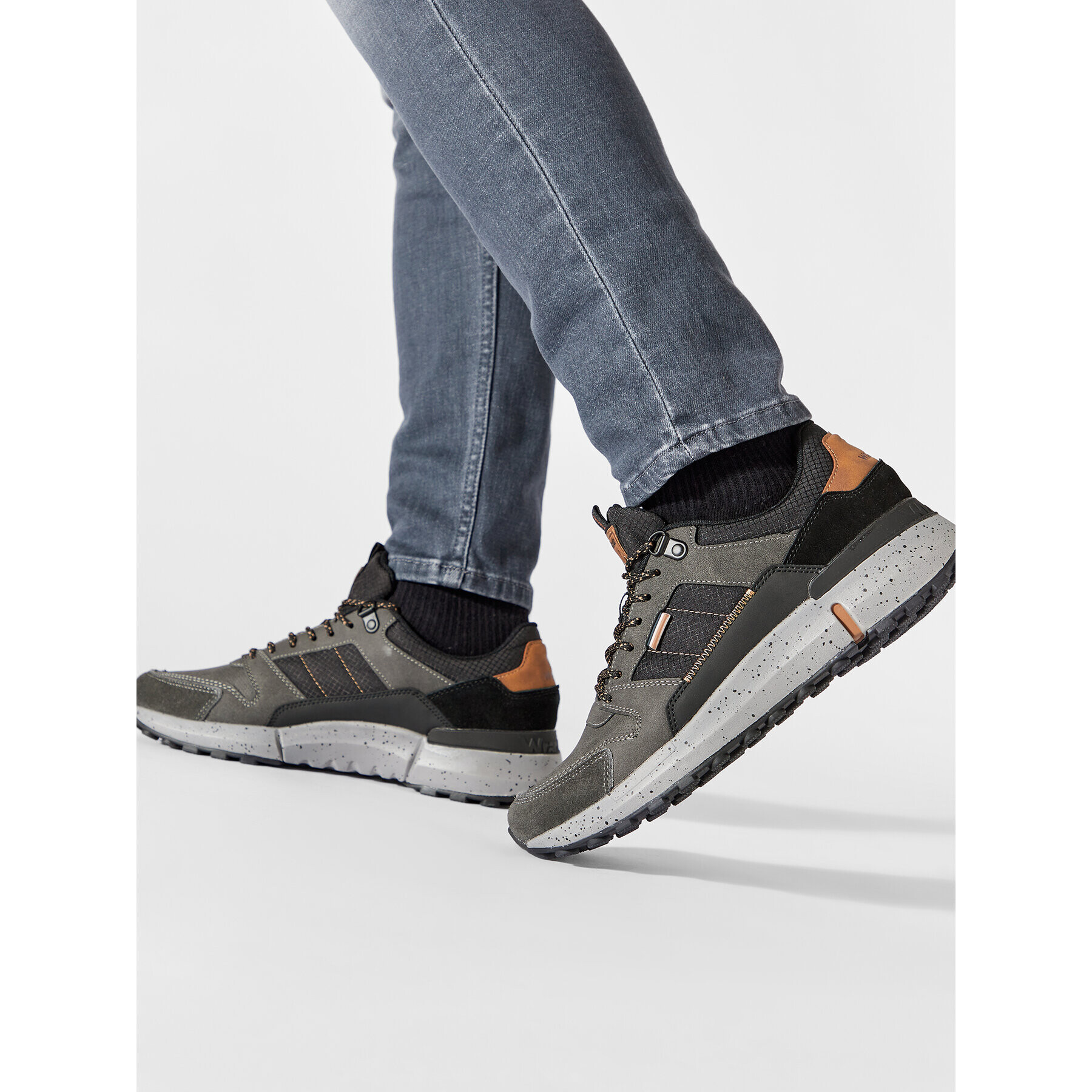 Wrangler Сникърси Mounty Low WM22150A Сив - Pepit.bg