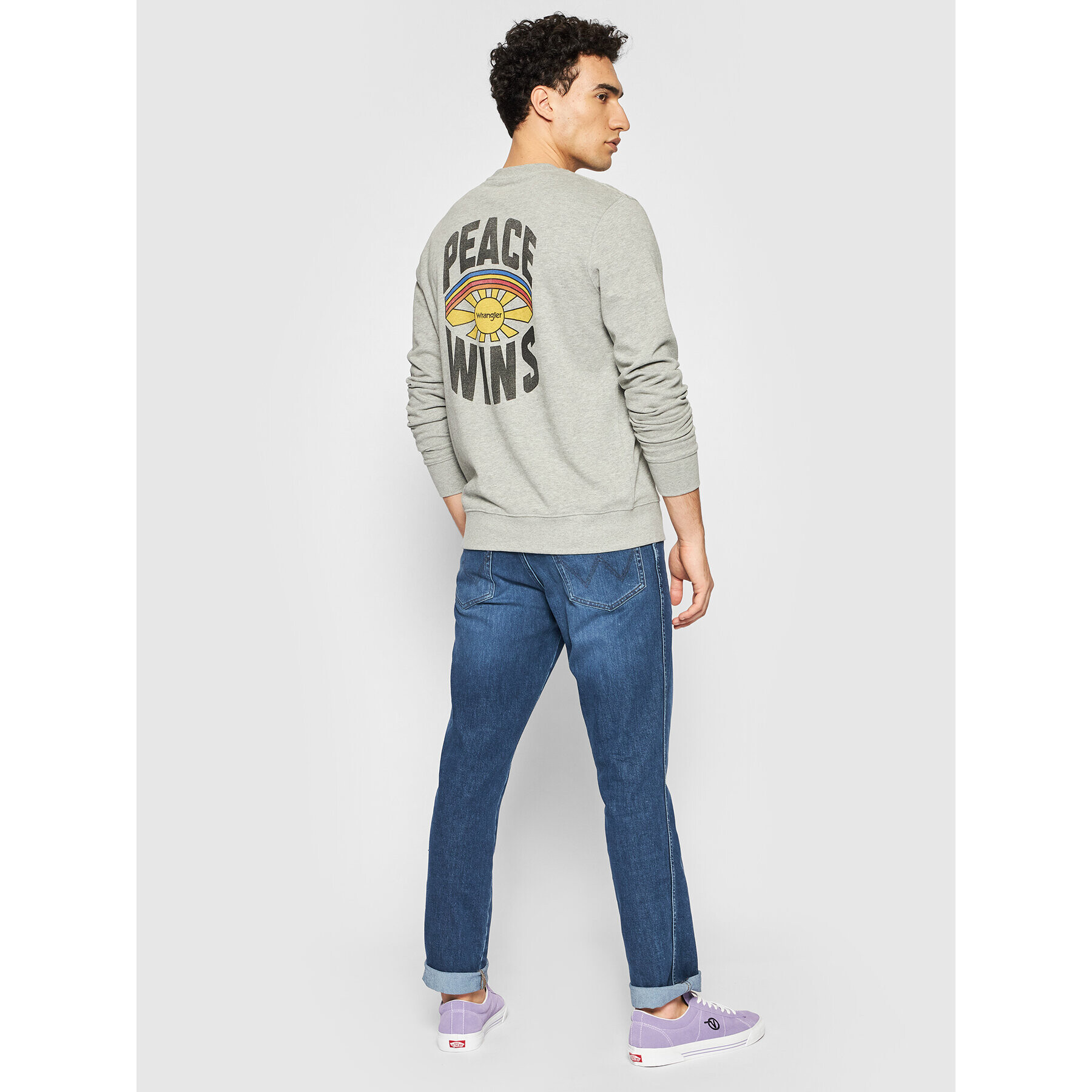 Wrangler Суитшърт Positive Vibes W6F6H1X37 Сив Regular Fit - Pepit.bg