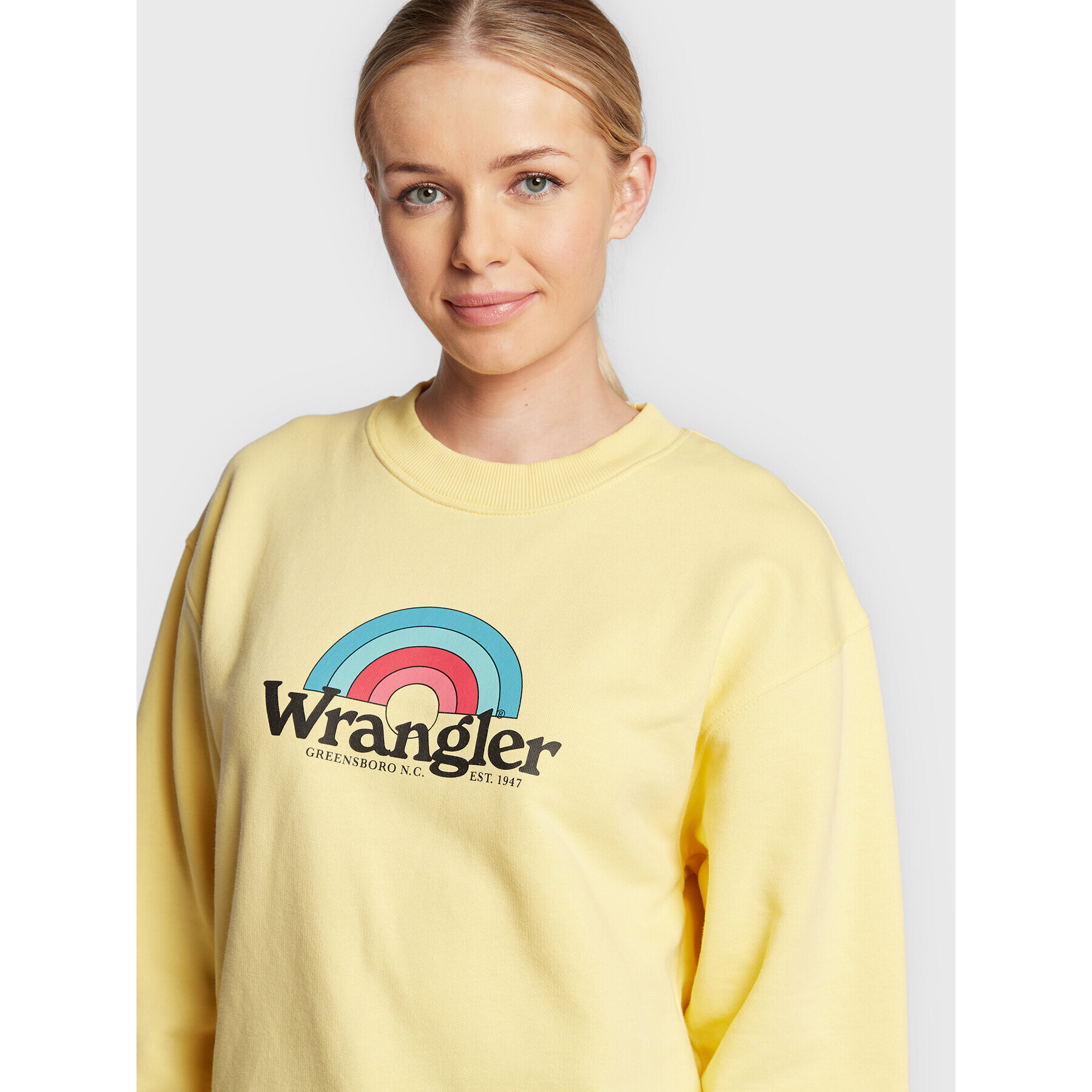 Wrangler Суитшърт Retro W6N0HAY19 Жълт Regular Fit - Pepit.bg