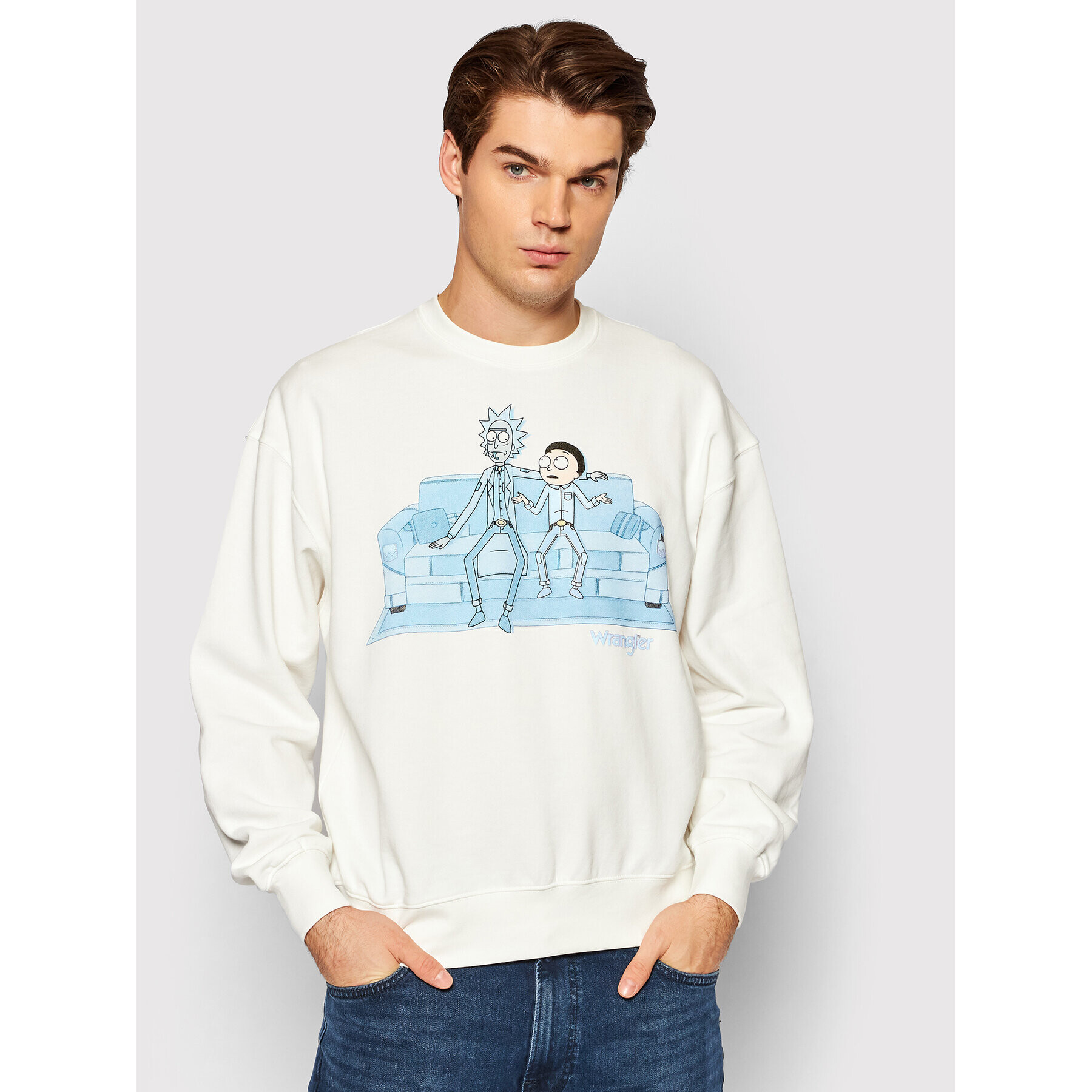 Wrangler Суитшърт RICK AND MORTY W6R1HN737 Бял Regular Fit - Pepit.bg