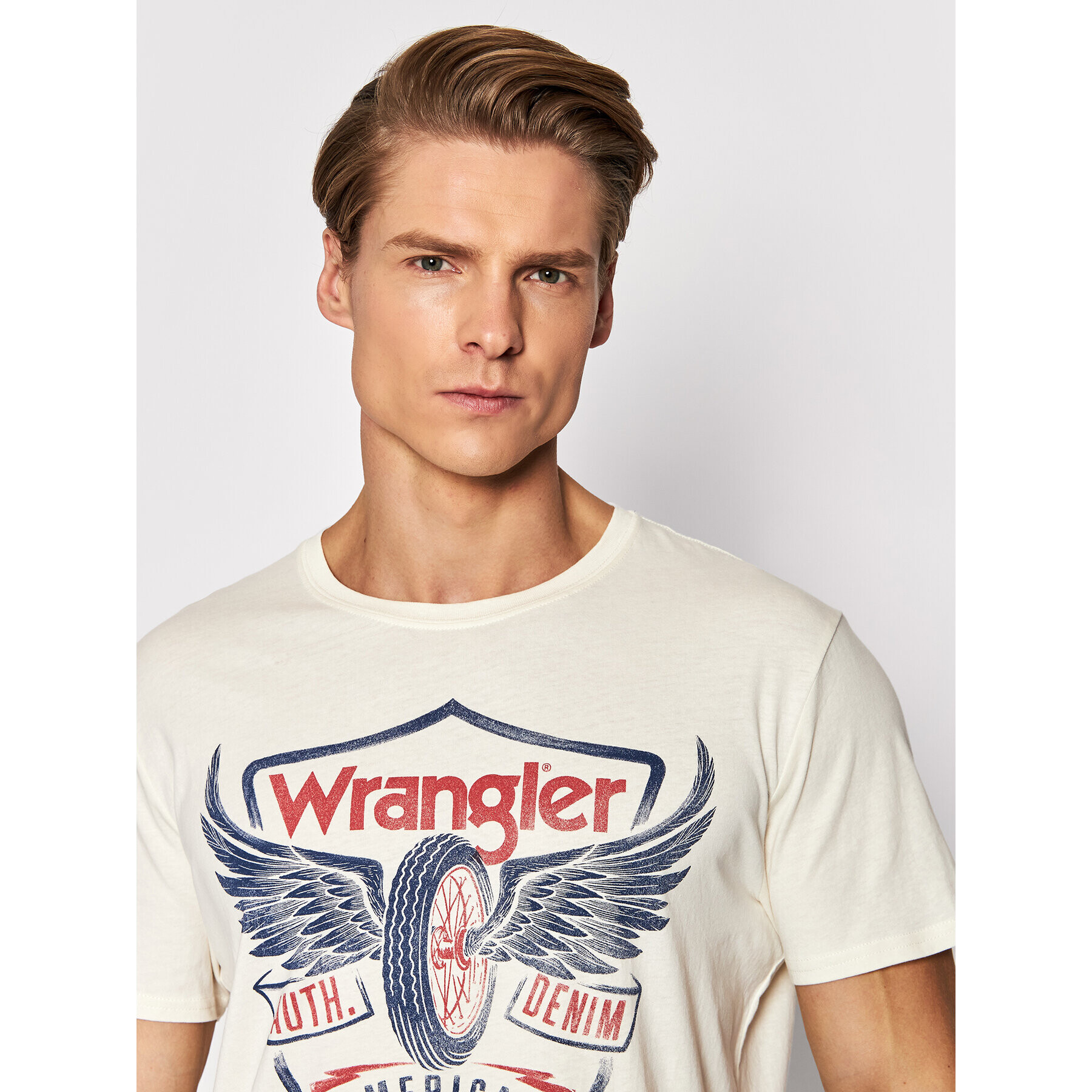 Wrangler Тишърт Americana W7J0D3C11 Бежов Regular Fit - Pepit.bg