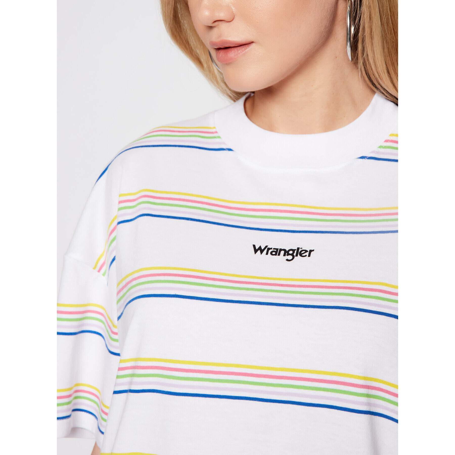 Wrangler Тишърт Girlfriend W7Q9GHX12 Бял Relaxed Fit - Pepit.bg