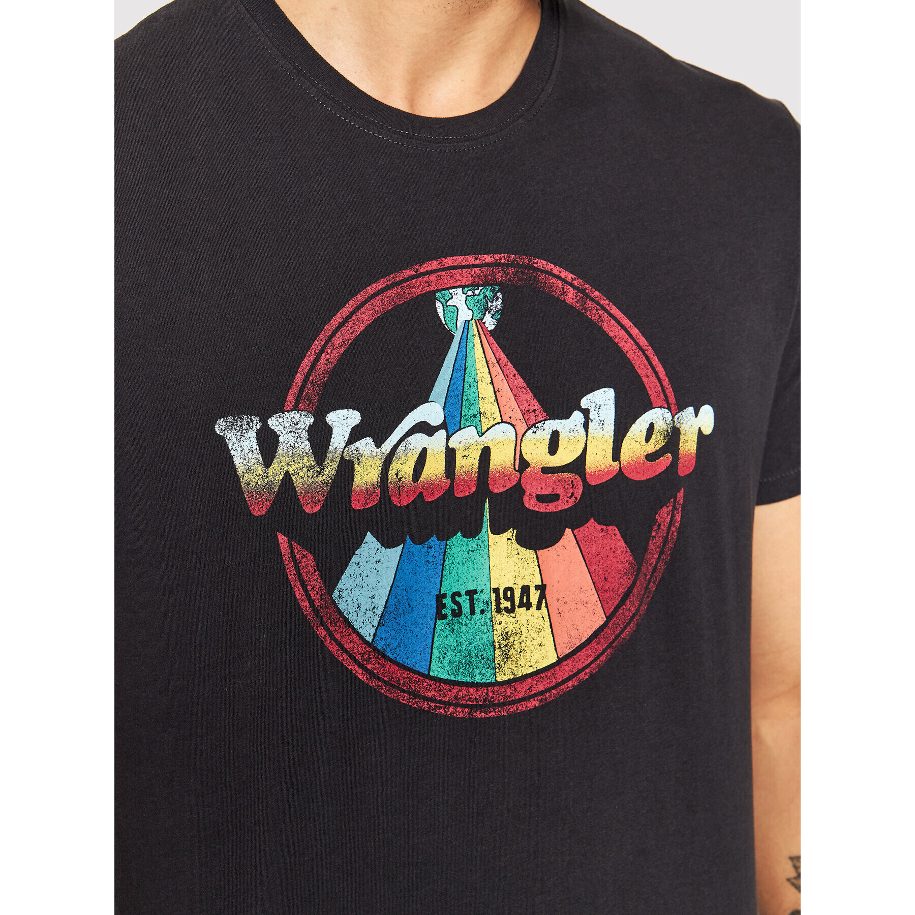 Wrangler Тишърт Rainbow W7J9D3100 Черен Regular Fit - Pepit.bg