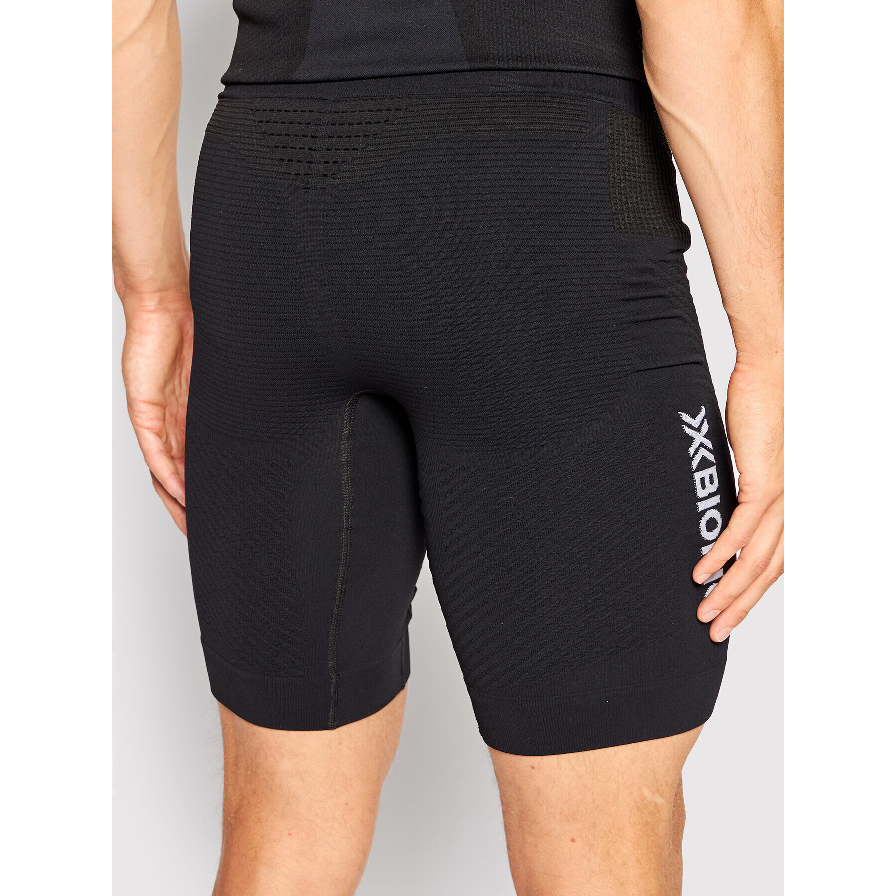 X-Bionic Спортни шорти Invent 4.0 RTR500S19M Черен Slim Fit - Pepit.bg
