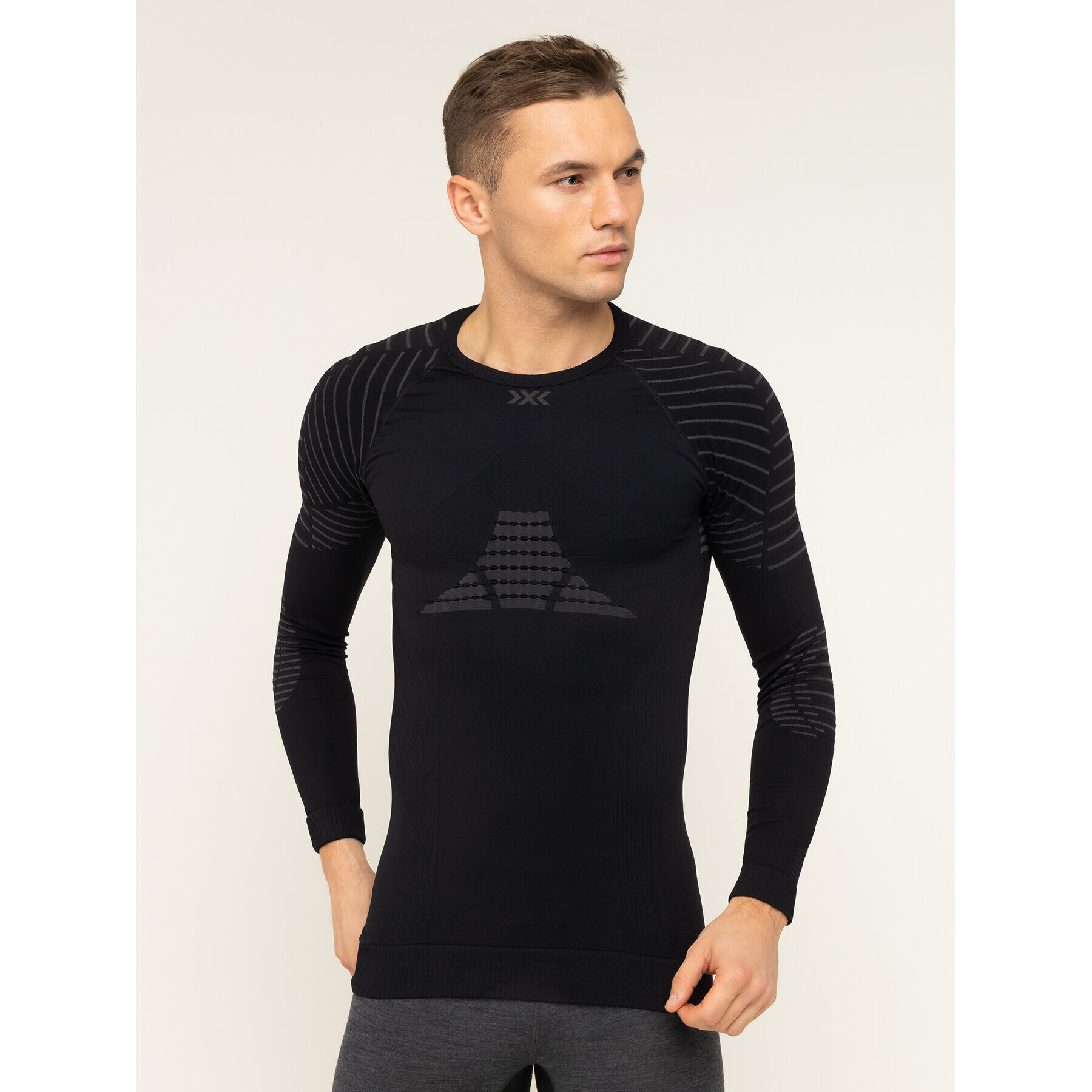 X-Bionic Термооблекло горна част 4.0 Long INWT06W19M Черен Slim Fit - Pepit.bg