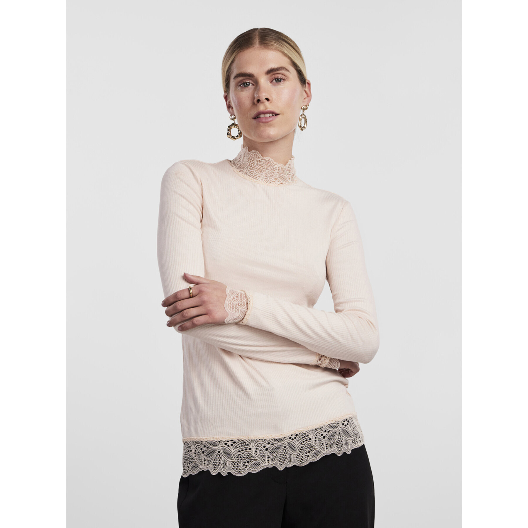 YAS Блуза Elle 26024677 Бежов Slim Fit - Pepit.bg