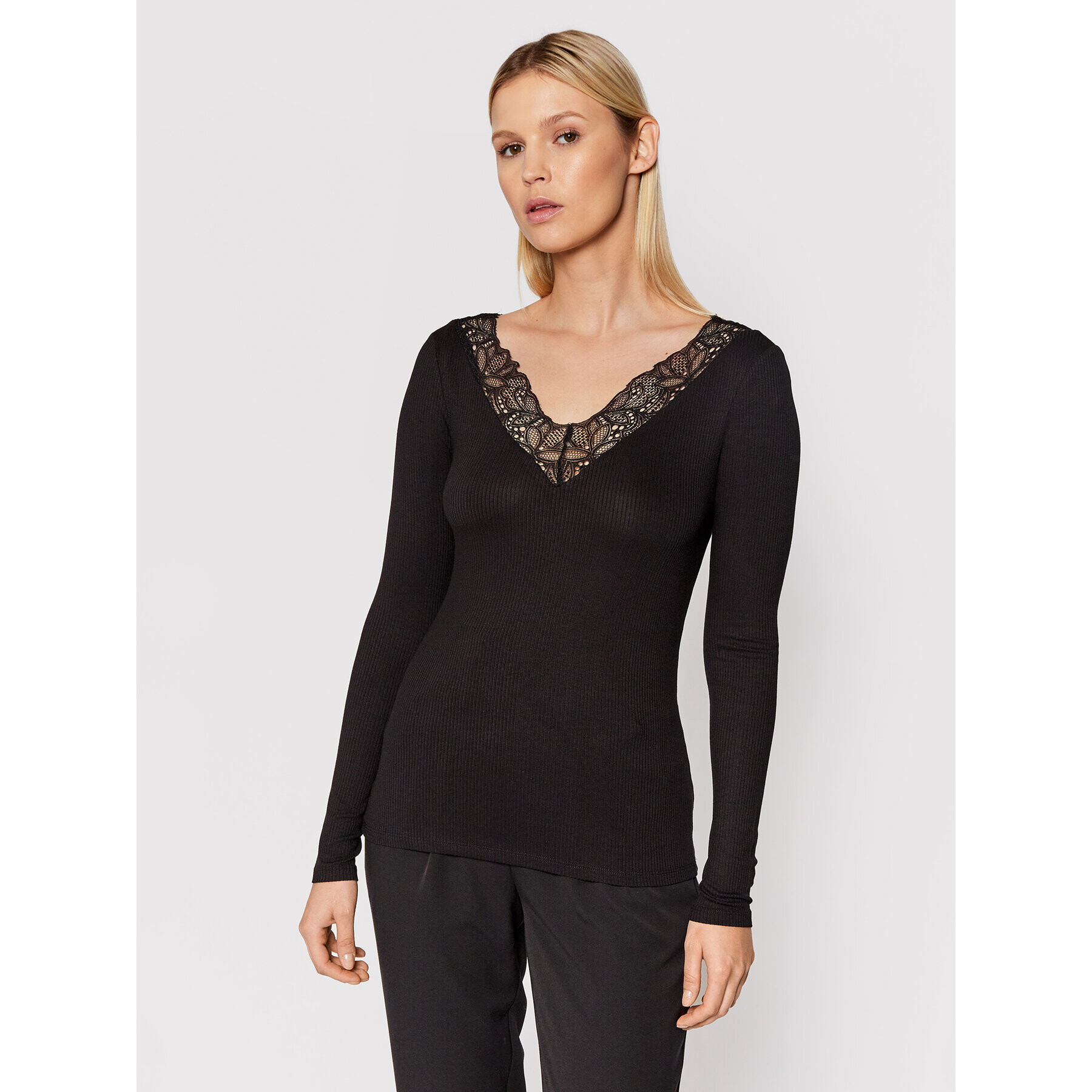 YAS Блуза Elle 26024685 Черен Slim Fit - Pepit.bg