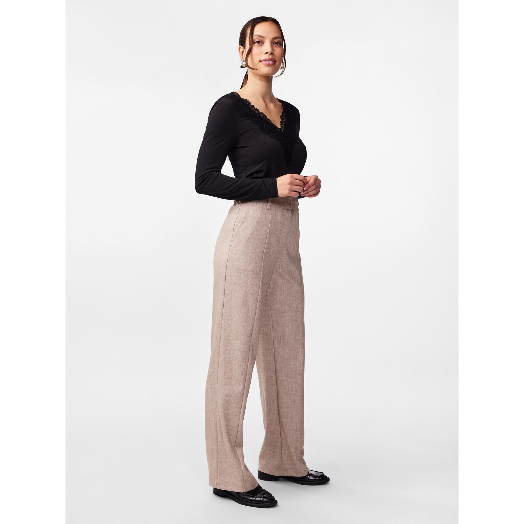 YAS Блуза Lori 26032834 Черен Regular Fit - Pepit.bg