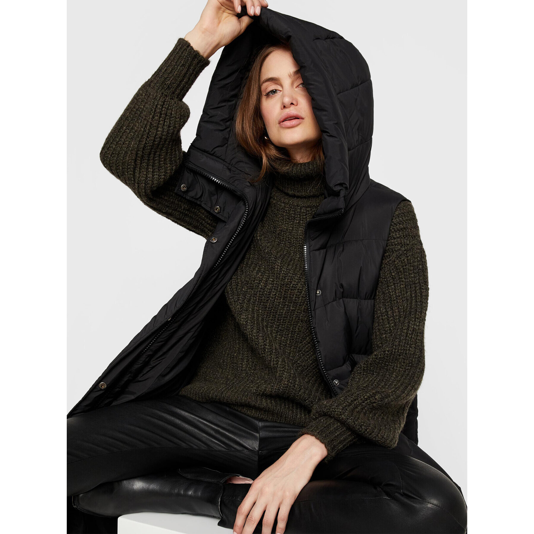 YAS Елек Lira 26021470 Черен Regular Fit - Pepit.bg