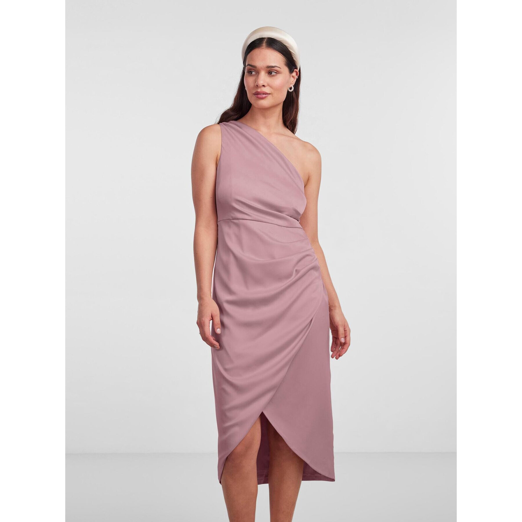 YAS Коктейлна рокля 26028889 Виолетов Standard Fit - Pepit.bg