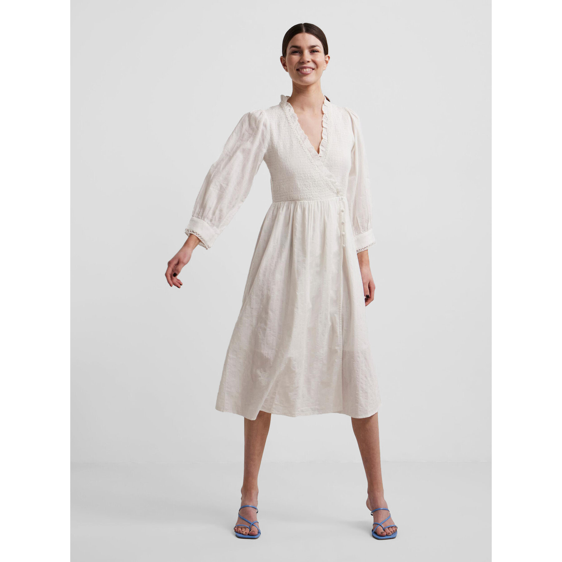 YAS Лятна рокля Lulla 26026121 Бял Regular Fit - Pepit.bg