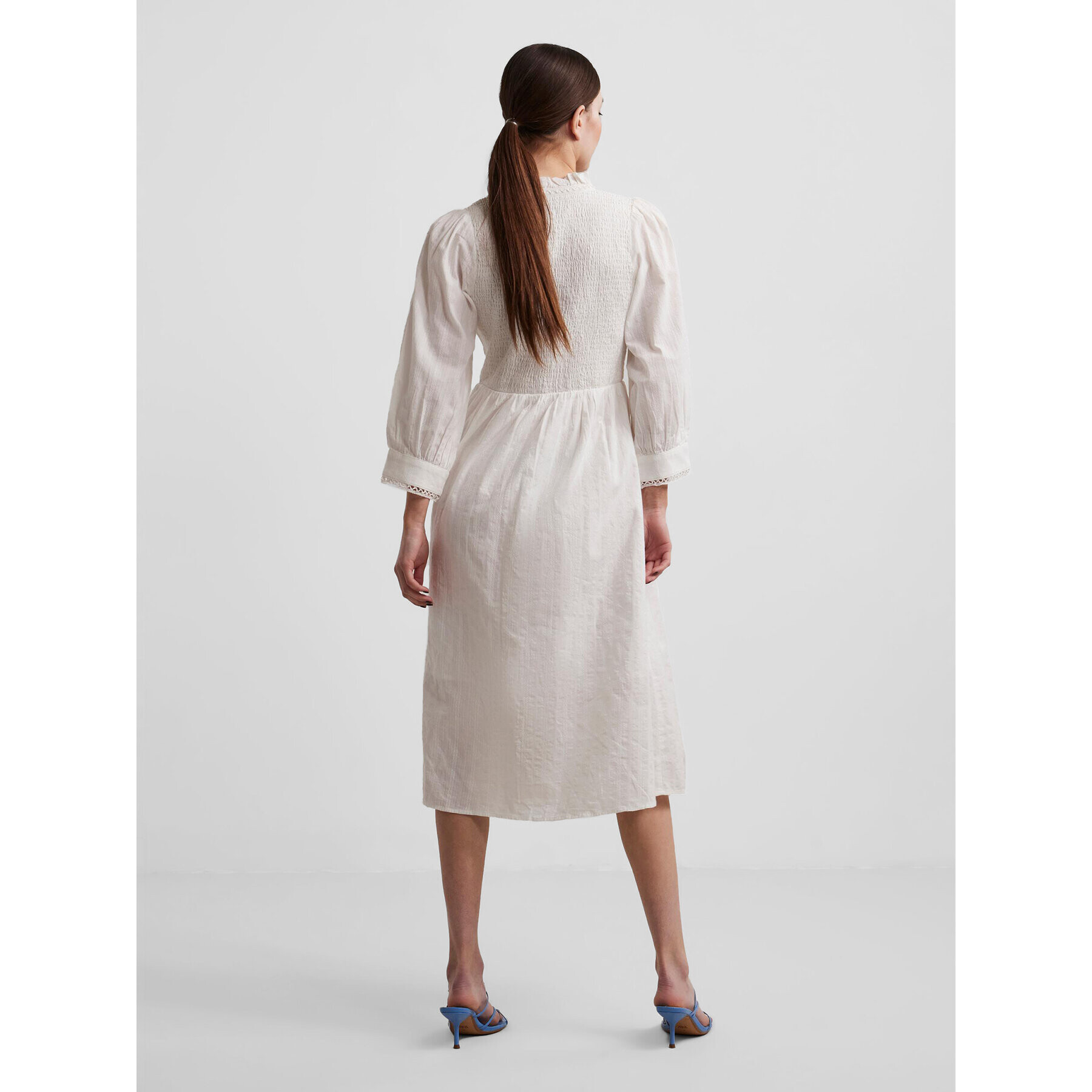 YAS Лятна рокля Lulla 26026121 Бял Regular Fit - Pepit.bg