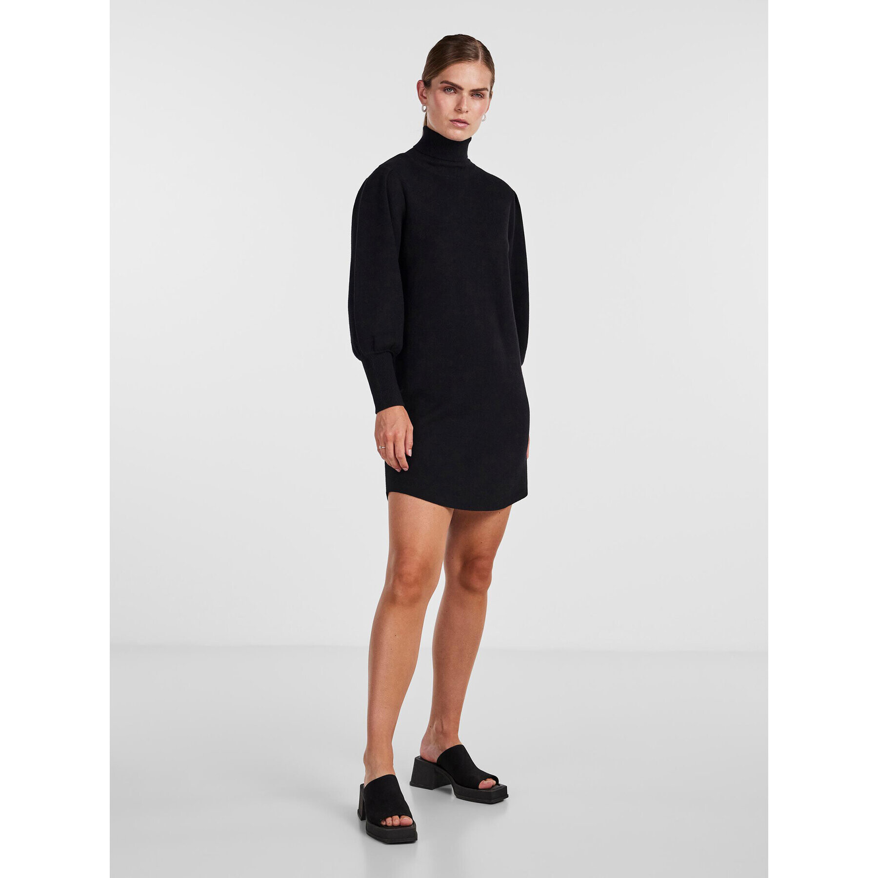 YAS Плетена рокля 26030696 Черен Regular Fit - Pepit.bg