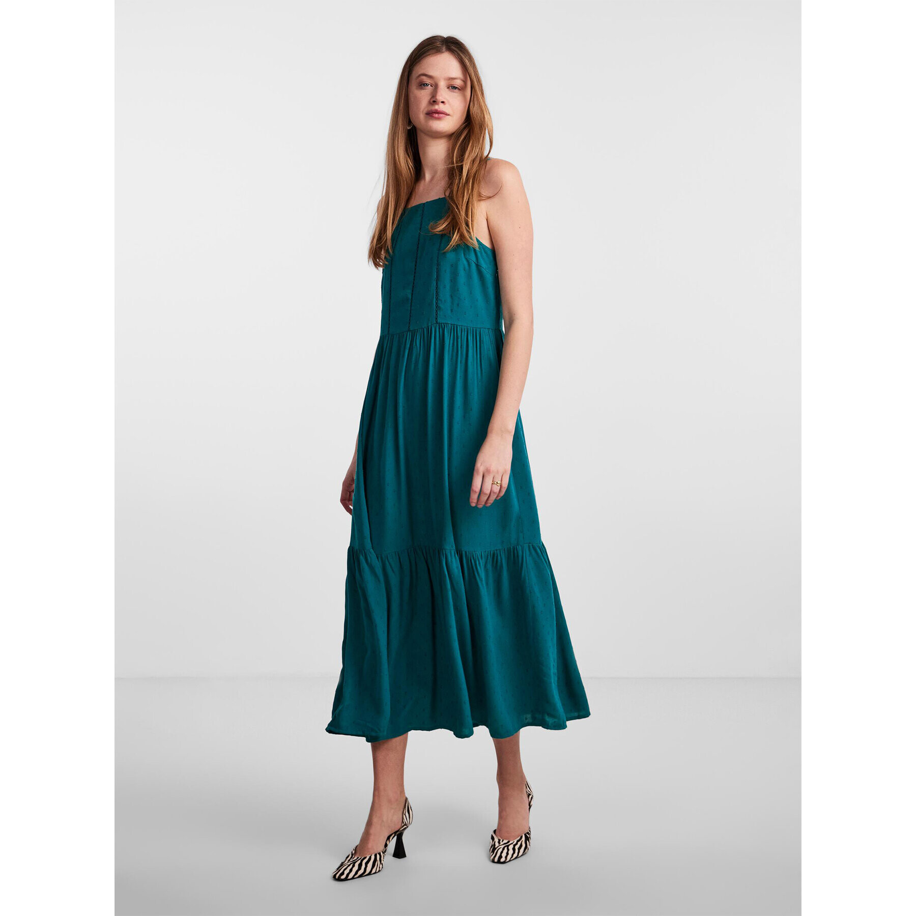 YAS Рокля 26029963 Зелен Regular Fit - Pepit.bg