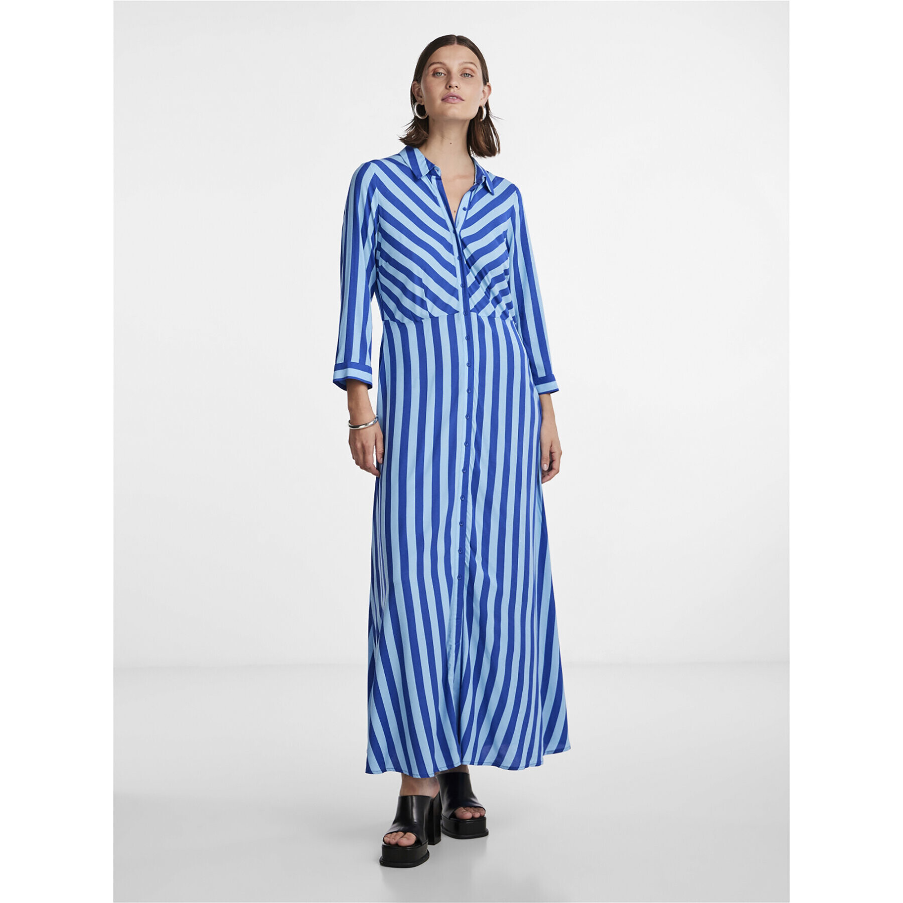 YAS Рокля тип риза Savanna 26022663 Син Loose Fit - Pepit.bg