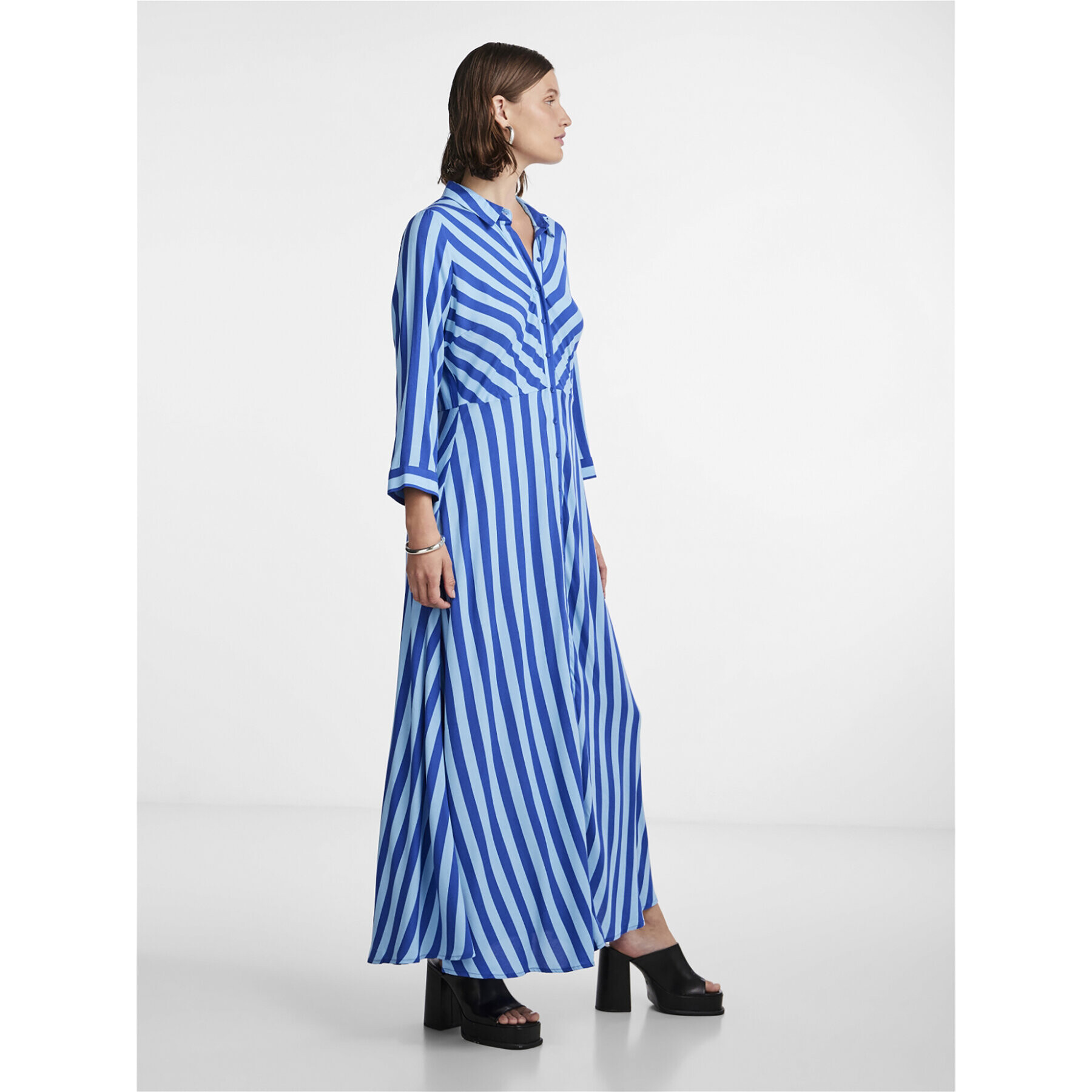 YAS Рокля тип риза Savanna 26022663 Син Loose Fit - Pepit.bg