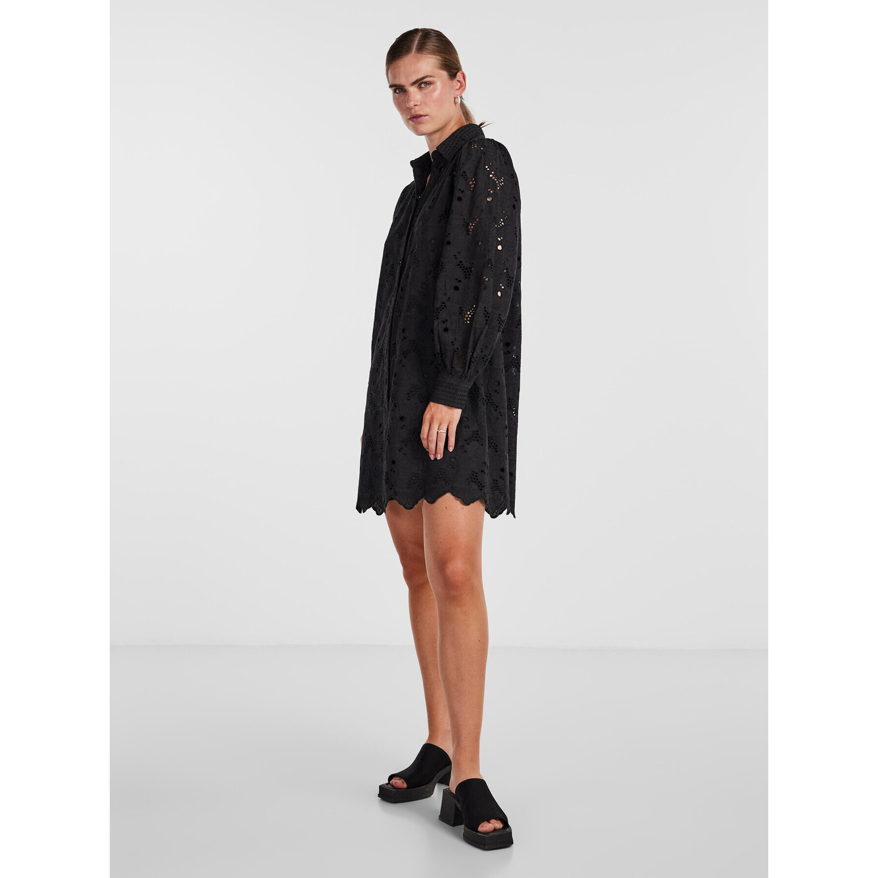 YAS Рокля тип риза 26030764 Черен Regular Fit - Pepit.bg