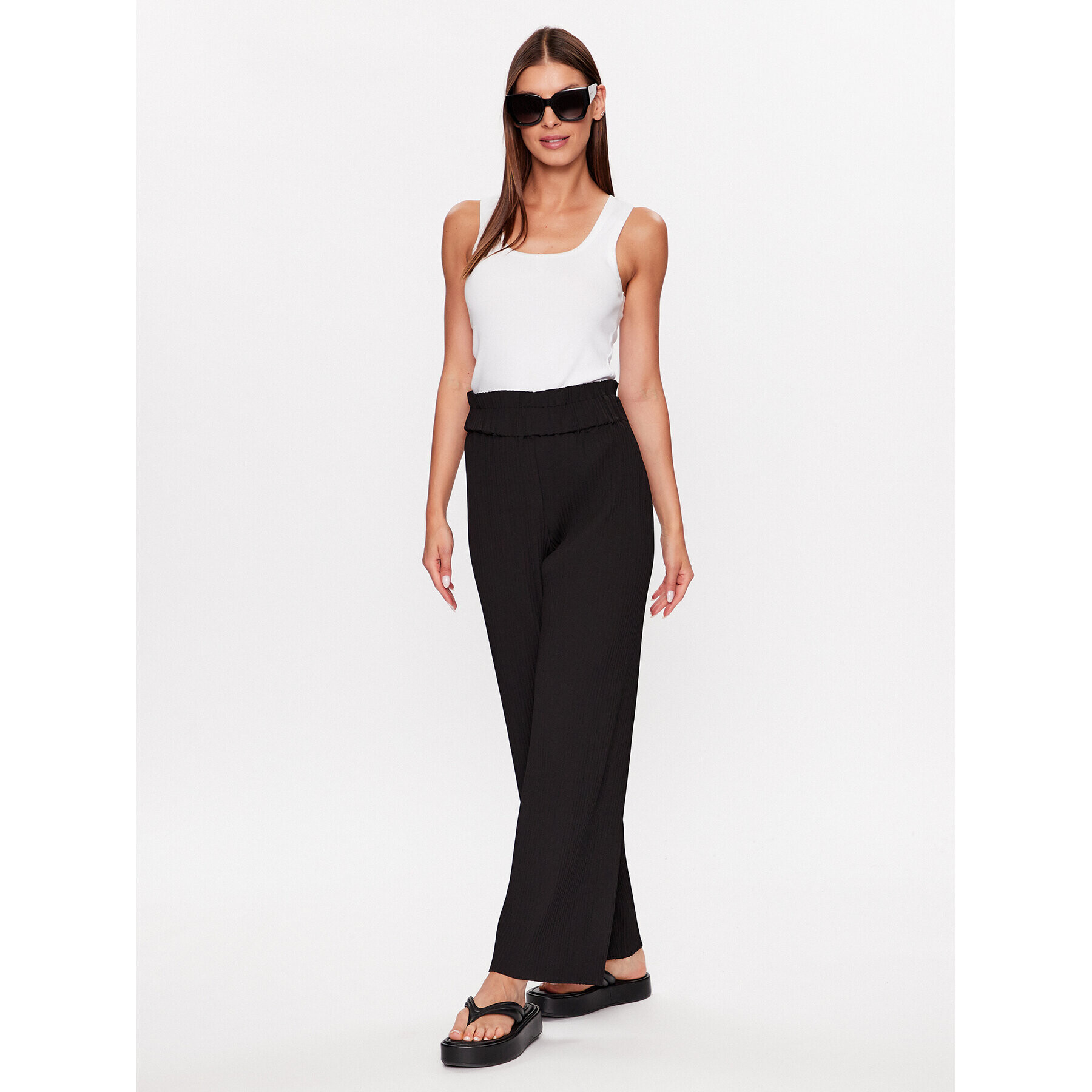YAS Текстилни панталони 26028051 Черен Regular Fit - Pepit.bg