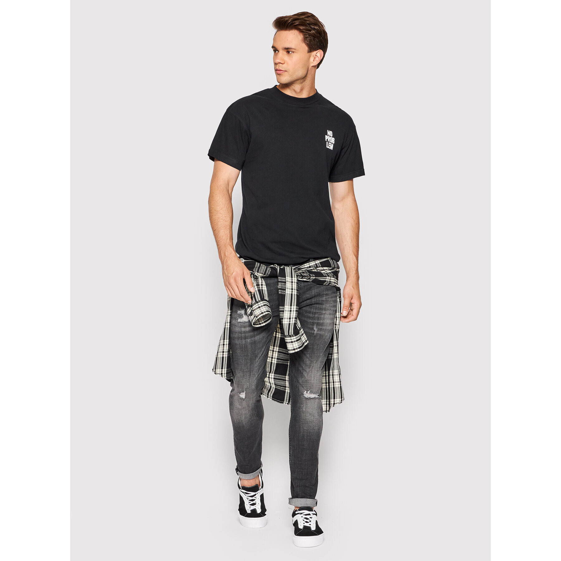 Young Poets Society Тишърт No Problem Daylen 222 107083 Черен Regular Fit - Pepit.bg
