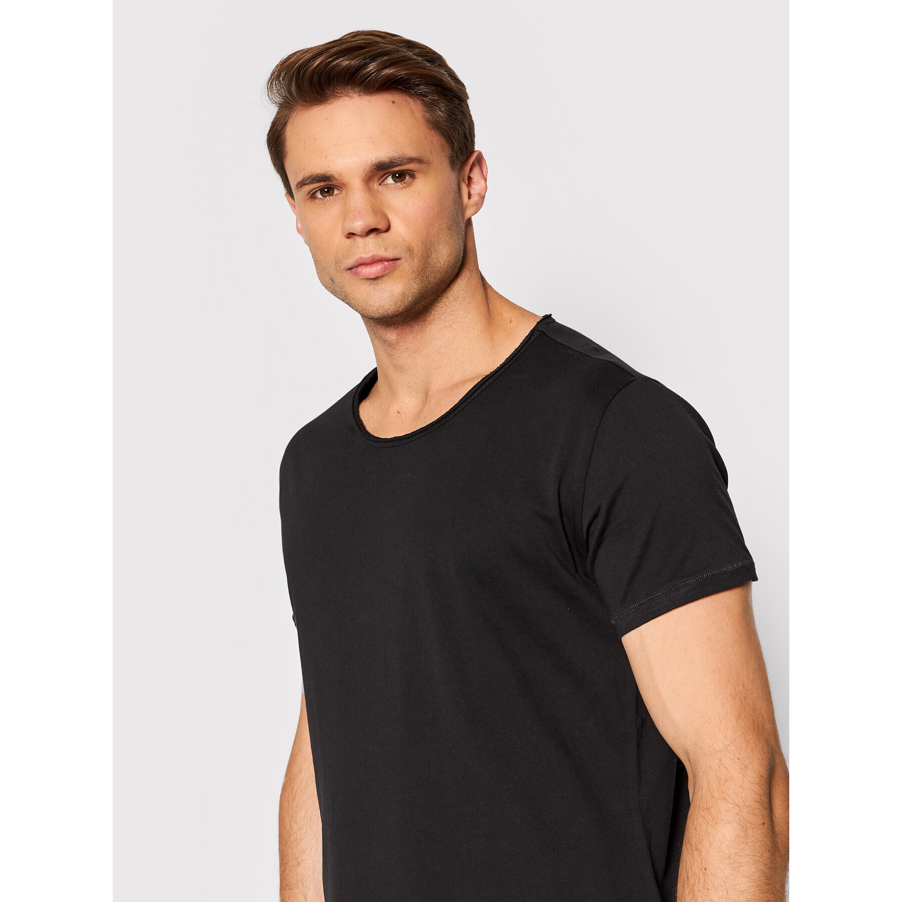 Young Poets Society Тишърт Wren 106627 Черен Regular Fit - Pepit.bg