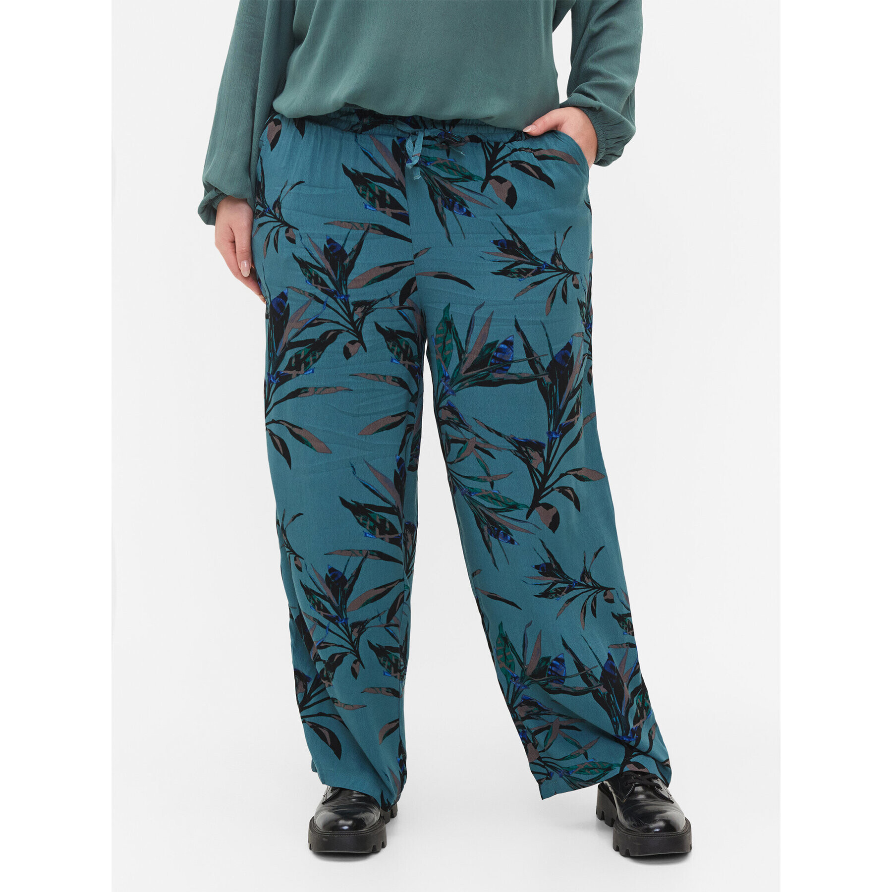 Zizzi Текстилни панталони V00040K Зелен Loose Fit - Pepit.bg