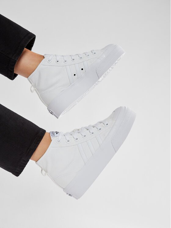 adidas Сникърси Nizza Platform Mid W FY2782