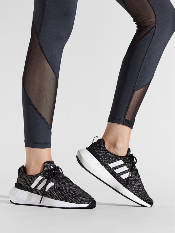 adidas Сникърси Swift Run 22 J GW8177
