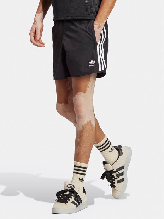 adidas Спортни шорти adicolor Classics HS2069 Regular Fit