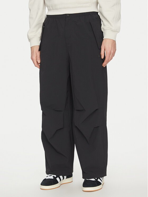 adidas Текстилни панталони Premium Essentials Utility Parachute JD2111 Loose Fit