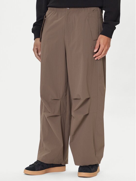 adidas Текстилни панталони Premium Essentials Utility Parachute JW1087 Loose Fit
