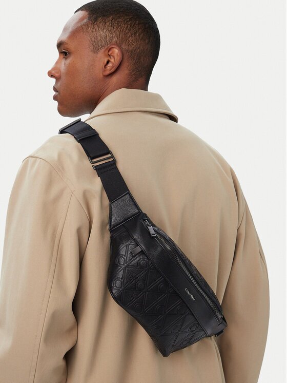Calvin Klein Чанта за кръст﻿ Emblem Aop Deboss Waistbag LV04D3564G