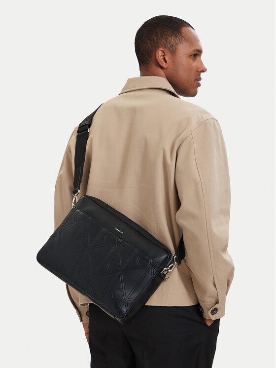 Calvin Klein Чанта за лаптоп Xl Emblem Aop LV04D3526G