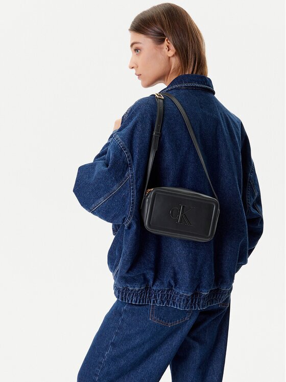 Calvin Klein Дамска чанта Bold Ck Camera Bag LV04F3220G