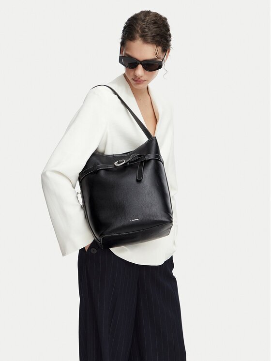 Calvin Klein Дамска чанта Buckle Medium Bucket LV04F3551G
