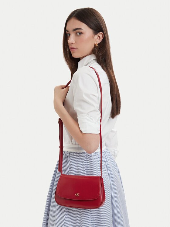 Calvin Klein Дамска чанта Ck Flap Camera Bag LV04F3421G