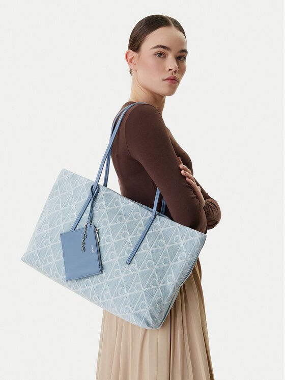 Calvin Klein Дамска чанта Emblem Aop Denim Tote W/ Pouch LV04F3428G