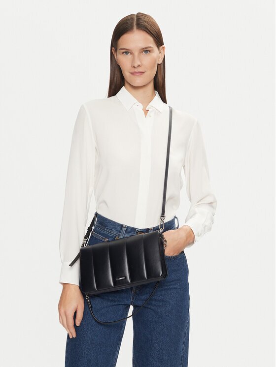 Calvin Klein Дамска чанта Line Quilt Shoulder Bag K60K612787