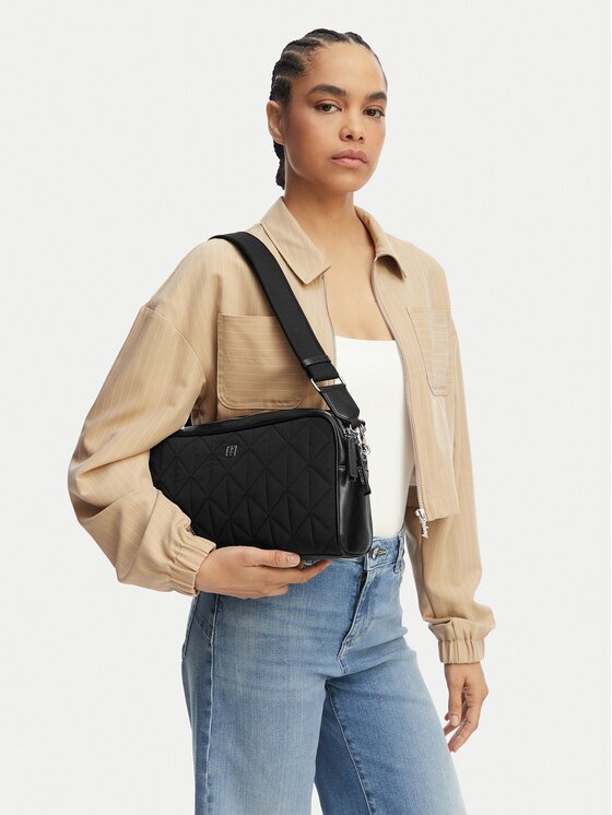 Calvin Klein Дамска чанта LV04F3649G