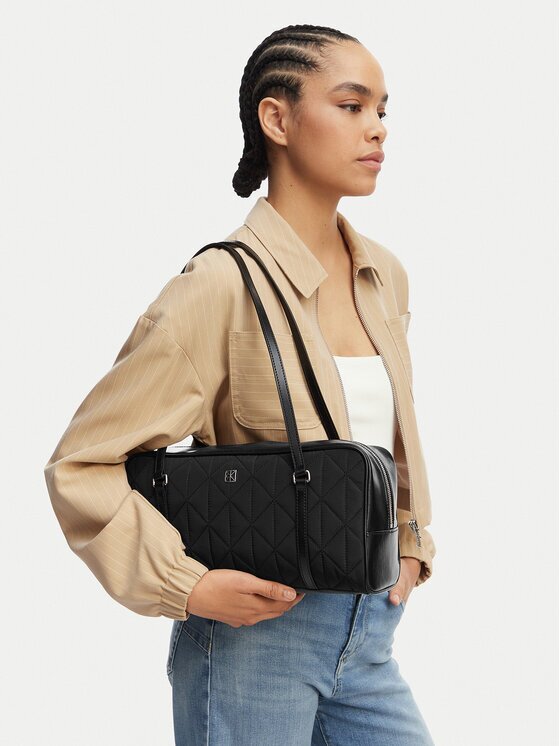Calvin Klein Дамска чанта Quilted Nylon 2X Strap Camerabag LV04F3651G