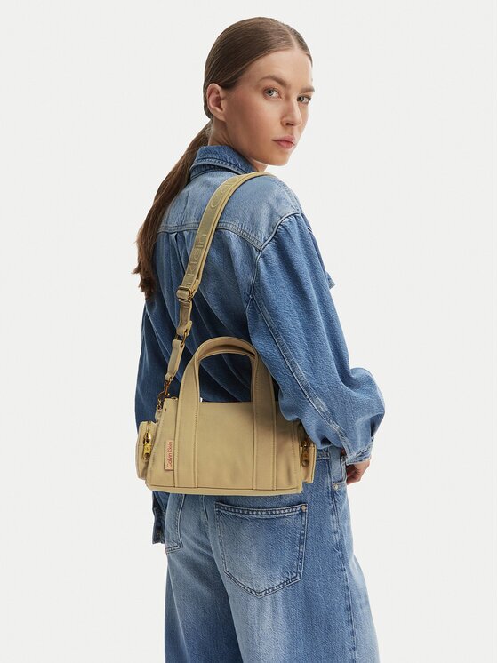 Calvin Klein Дамска чанта Webbing Strap Canvas Pocket Bag LV04F3464G