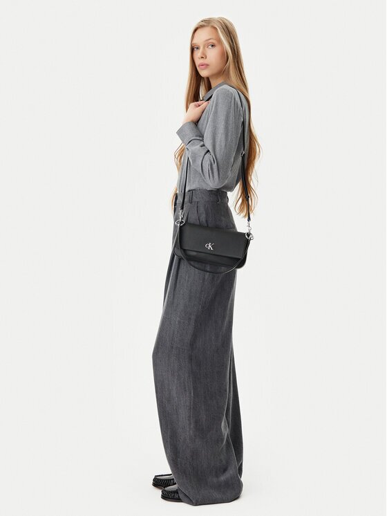 Calvin Klein Jeans Дамска чанта Minimal Monogram Shoulder Pouch LV04K3161G