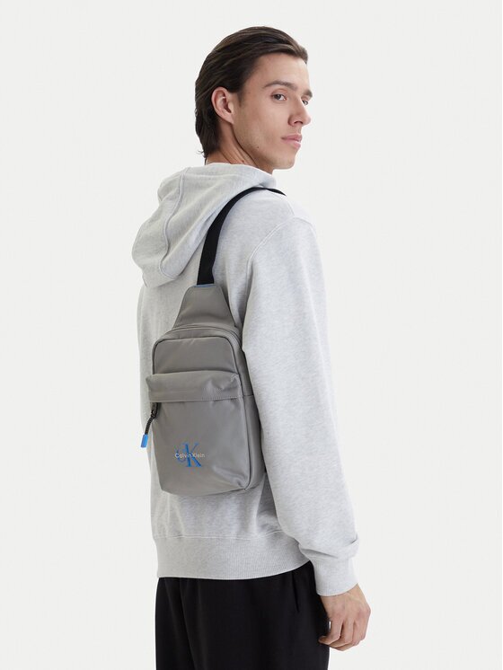 Calvin Klein Мъжка чантичка Bold Sling LV04D3300G