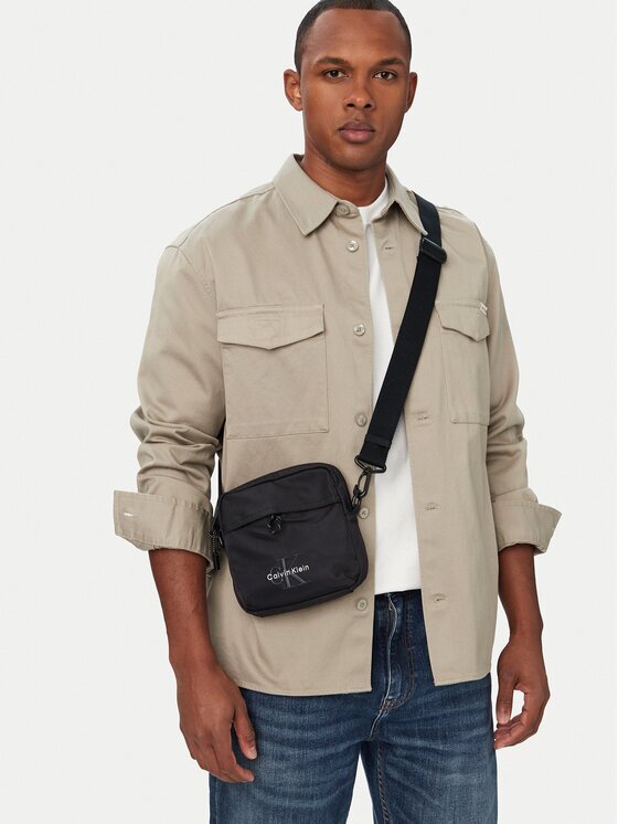 Calvin Klein Мъжка чантичка Bold Square Crossbody LV04D3454G