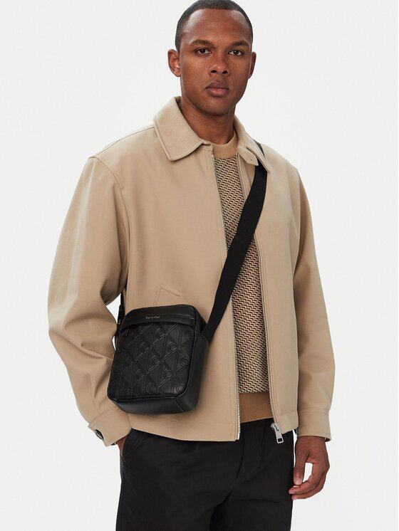 Calvin Klein Мъжка чантичка Emblem Aop Deboss Reporter LV04D3562G