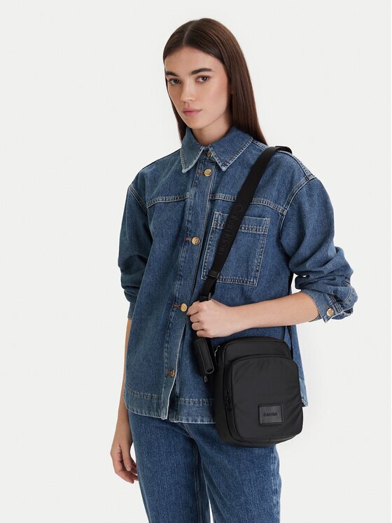 Calvin Klein Мъжка чантичка Puffer Utility Reporter LV04D3200G